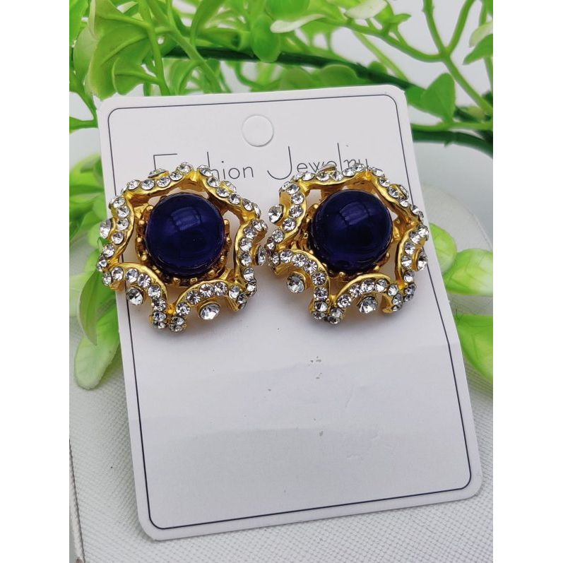 Dual-toned Radiant Stud Earrings – A Fusion Of Elegance And Glam