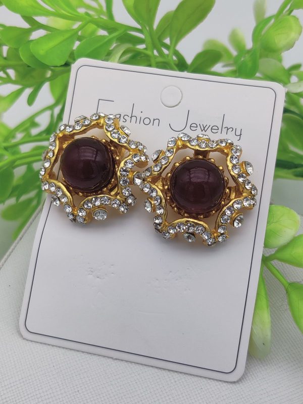 Dual-toned Radiant Stud Earrings – A Fusion Of Elegance And Glam