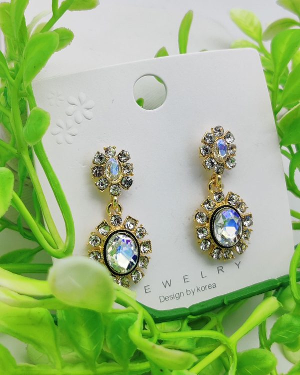 Elegant Crystal-embedded Dangling Earrings – Radiant Statement Jewelry